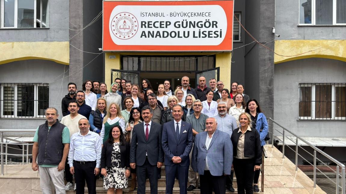 BÜYÜKÇEKMECE İLÇE MİLLİ EĞİTİM MÜDÜRÜMÜZ OKULUMUZU ZİYARET ETTİ. 