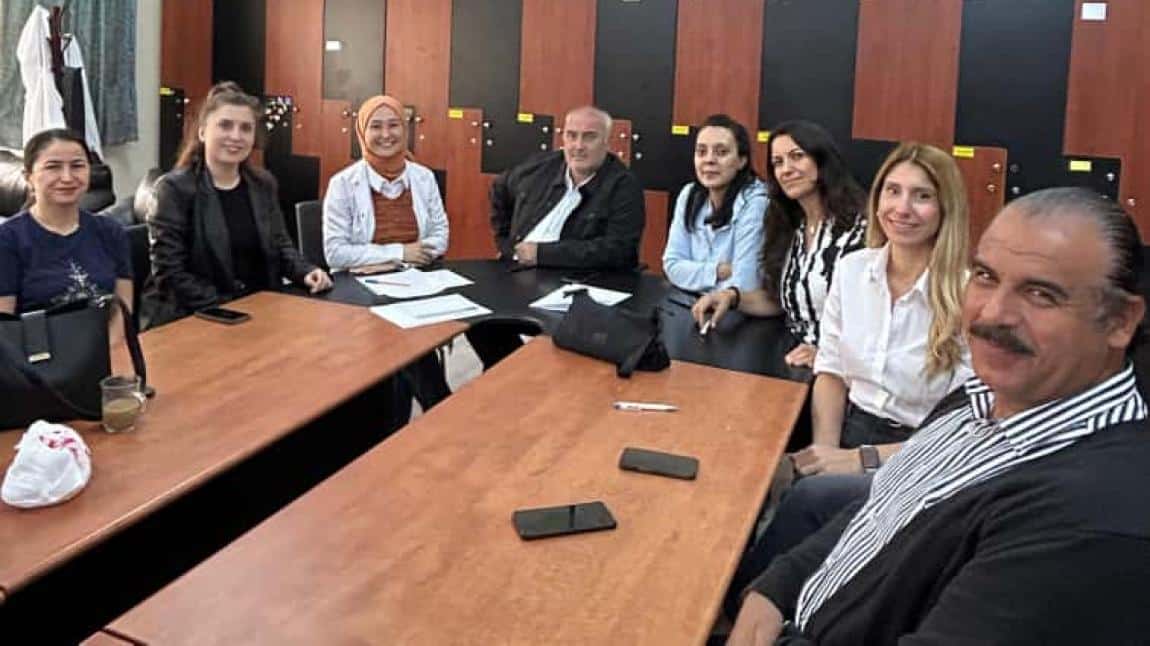 OKULUMUZ PSİKOLOJİK DANIŞMA VE REHBERLİK HİZMETLERİ YÜRÜTME KURULU SENE BAŞI TOPLANTISINI GERÇEKLEŞTİRDİ. 